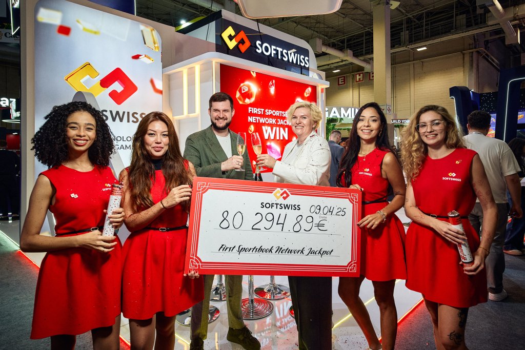 happy people jackpot win money ticket celebration